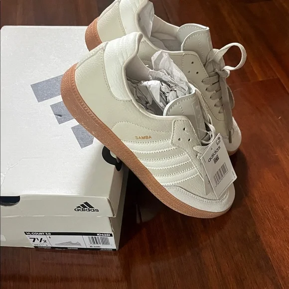 Adidas Off-White Sneakers with Gum Sole - Picture 2 of 4